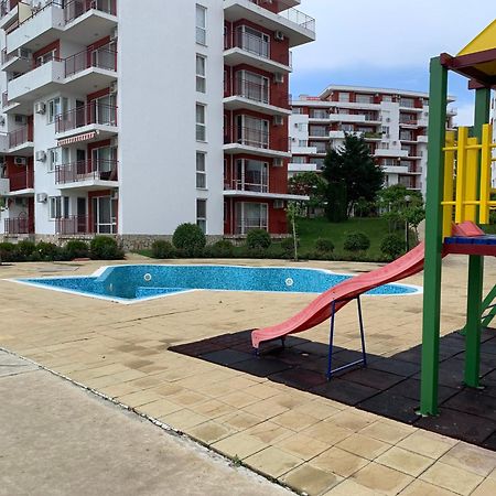 Fort Noks- Marina- Avalonia Apartment Свети Влас Екстериор снимка